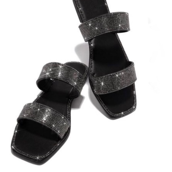 !! NEW !! Embellished Double Strap Square Toe Sandals in Black - Picture 2 of 10